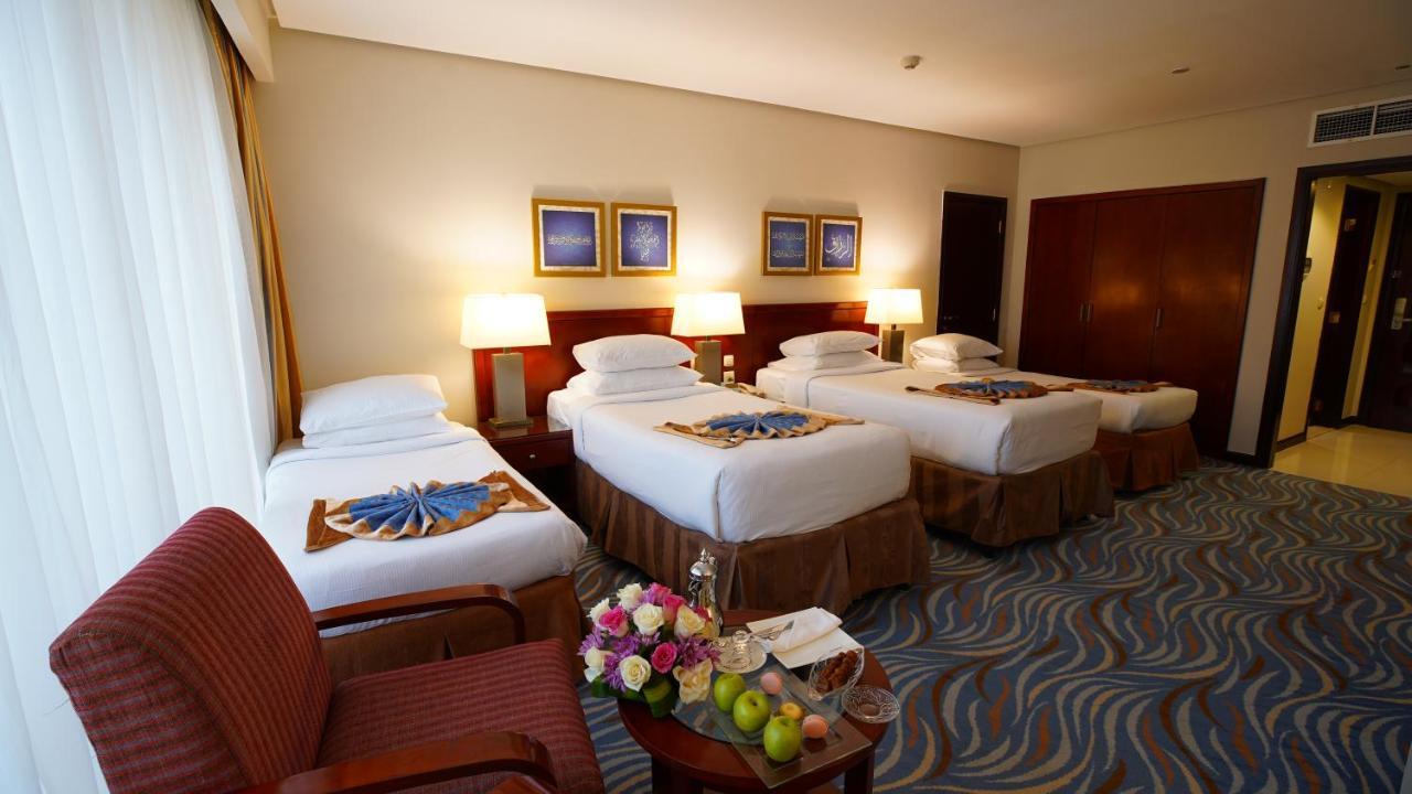 Dar Eiman Royal Hotel Мека Екстериор снимка A room at the hotel